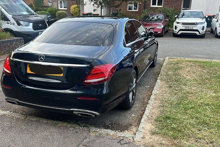 Dover to London Private Transfer — 2-Hour Door-to-Door Chauffeur Service photo 2