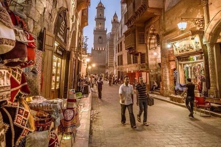 Private Luxor Markets & Workshops Tour: Alabaster, Papyrus & Perfume Shopping photo 3