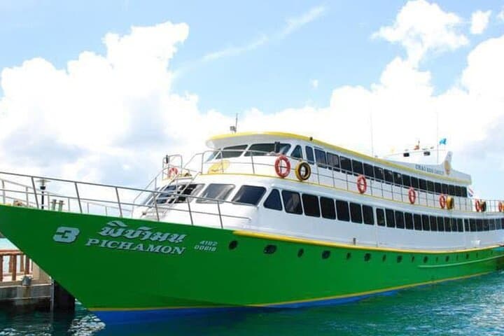 Phuket to Koh Phi Phi Ferry Transfer — Chaokoh Ferry from Rassada to Tonsai photo 2