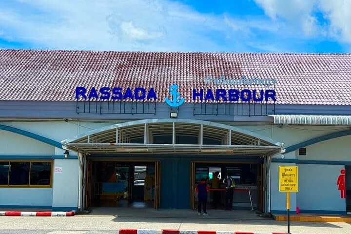 Phuket to Koh Phi Phi Ferry Transfer — Chaokoh Ferry from Rassada to Tonsai photo 3