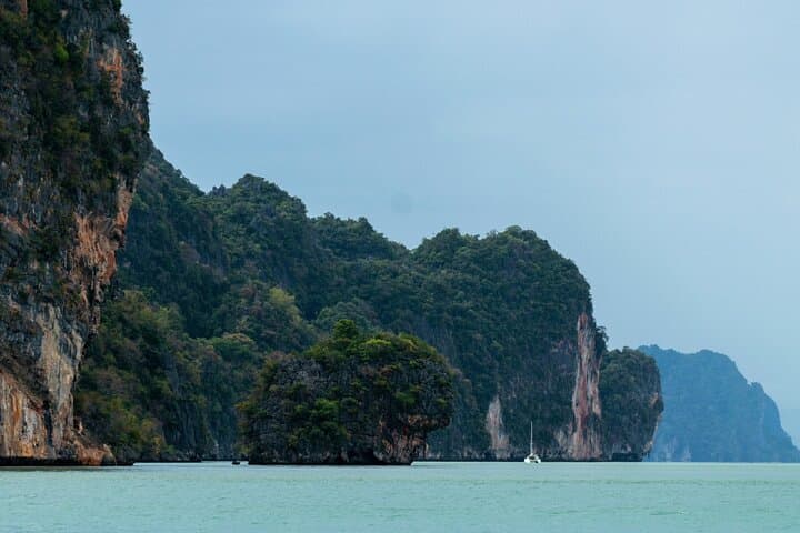 Phuket to Koh Phi Phi Ferry Transfer — Chaokoh Ferry from Rassada to Tonsai photo 6