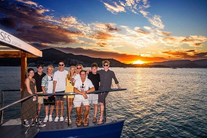 Whitsundays Sundowner: Airlie Beach Sunset Cruise on Pioneer Bay photo 3