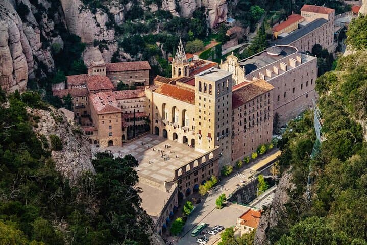 Winter Escape: Day Trips from Barcelona to Montserrat and the Pyrenees photo 2