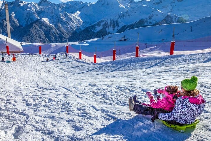 Winter Escape: Day Trips from Barcelona to Montserrat and the Pyrenees photo 5
