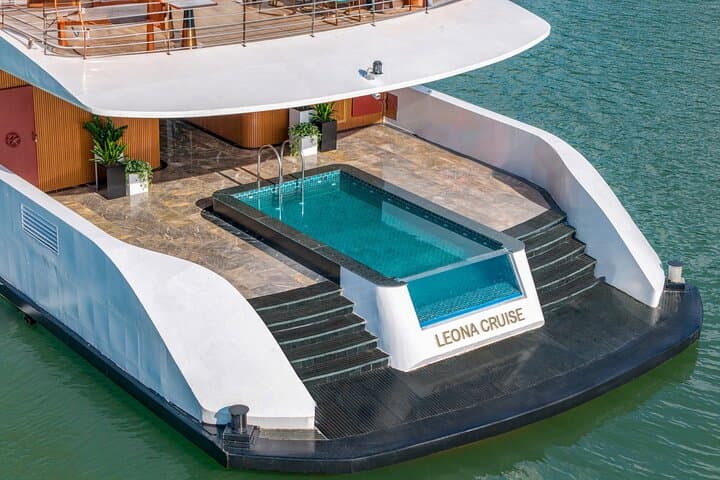 Luxury Leona 5-Star Day Cruise: Explore Ha Long Bay from Hanoi photo 5