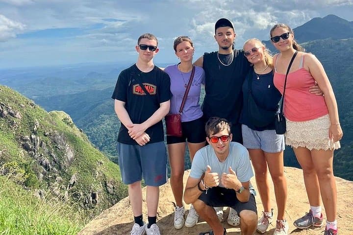 Ella Private Day Trip: Nine Arch Bridge, Little Adams Peak & Tea Country photo 3