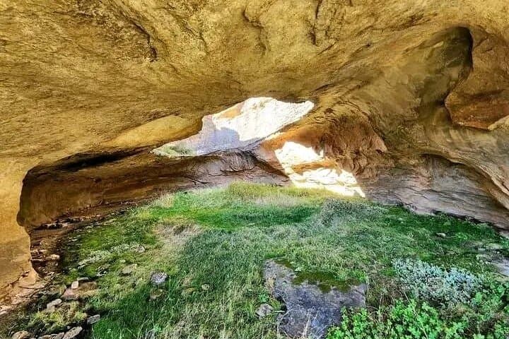 Hell's Gate and Lake Naivasha Day Tour — Cycling Gorges, Hippos & Crescent Island photo 3