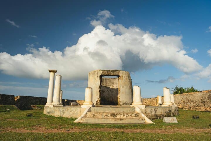 Full-Day Galle Tour: Madu River Safari, Turtle Hatchery, Gem Mine & Galle Fort photo 3