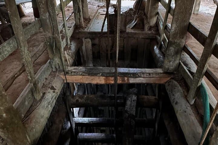 Full-Day Galle Tour: Madu River Safari, Turtle Hatchery, Gem Mine & Galle Fort photo 6