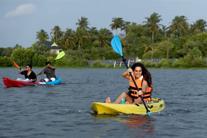 Kumbalangi Kayak Tour: Guided Backwater & Mangrove Experience near Kochi photo 3