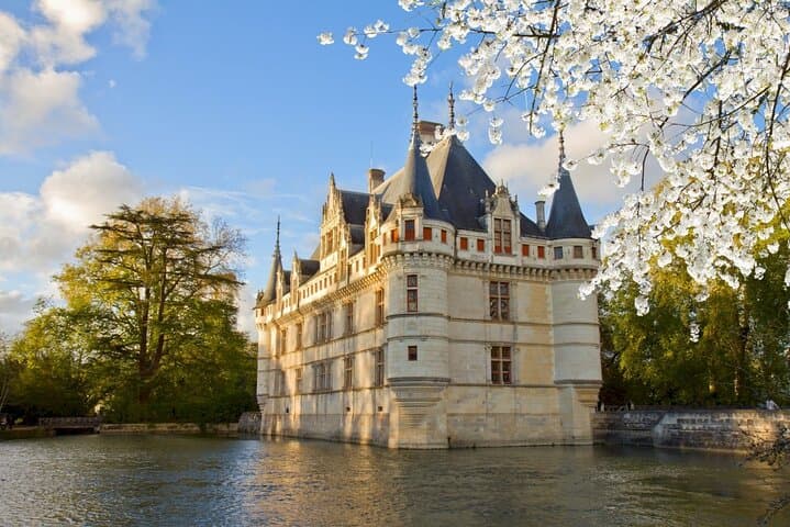 Azay-le-Rideau Castle Guided Half-Day Tour from Tours photo 2