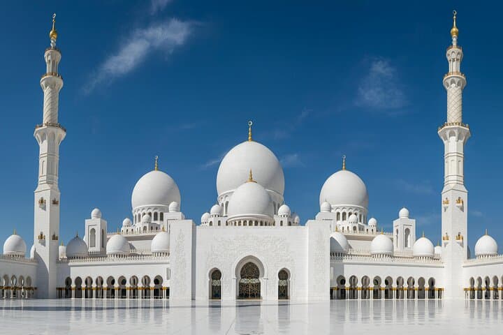 Sheikh Zayed Grand Mosque Day Tour from Dubai: Visitor Guide & Practical Tips