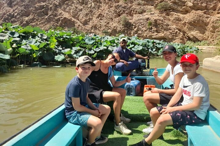 Wadi Shab, Bimmah Sinkhole and Fins Beach: Private Day Trip from Muscat photo 4
