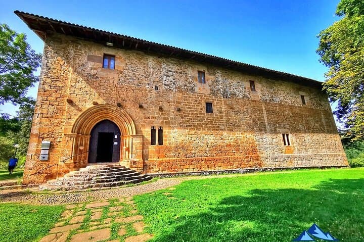 Three Sanctuaries Pilgrimage: Art, History & Mountains of Gipuzkoa photo 4