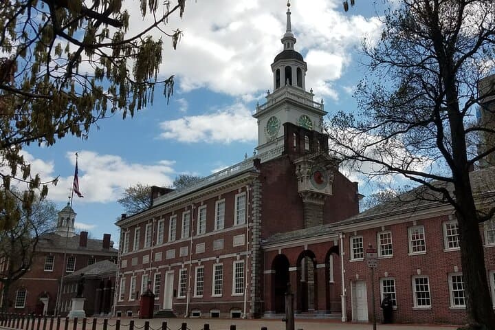 Poor Richard: Benjamin Franklin Private Walking Tour in Philadelphia photo 4