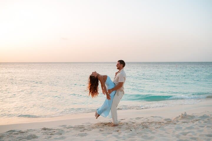 Private Vacation Photoshoot in Destin: Professional Beach Photos & Local Guidance