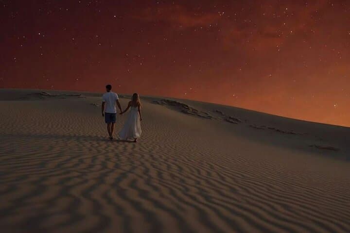 Doha Night Desert Safari: Dune Bashing, Stargazing & Sandboarding