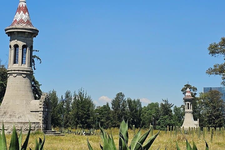 Unique Walk Through Chapultepec Forest: Cablebus, Fountains & Cárcamo photo 2