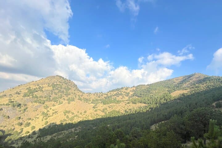 Pico del Águila Devil's Backbone Hike from Mexico City — 3,880m Summit Day Trip photo 4