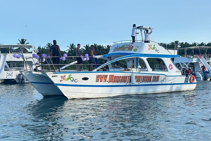 Punta Cana Catamaran Party Cruise with Snorkel, Open Bar & Natural Pool photo 6