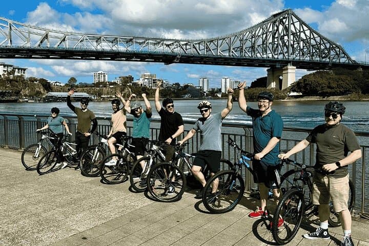 Brisbane Riverside Bike Tour: 2-Hour Scenic Ride with Local Guides