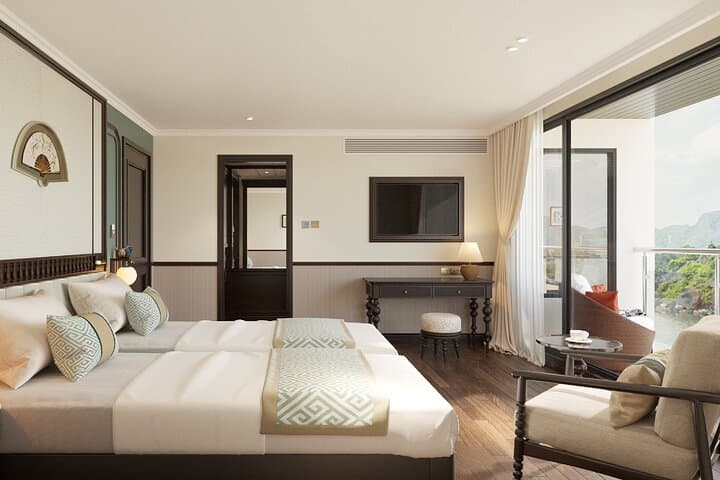 Lyra Signature Cruise: 2-Day Halong & Lan Ha Bay Discovery photo 3