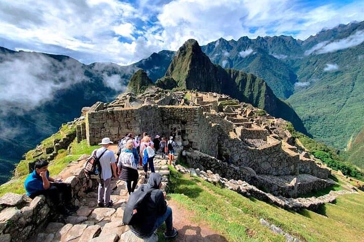Full-Day Machu Picchu Tour from Cusco: Train, Shuttle & Guided Citadel Visit