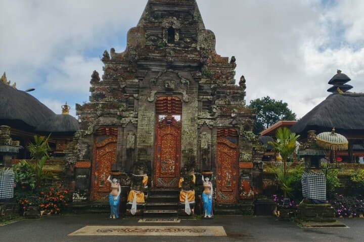North Bali Nature & Heritage Day Tour — Ulun Danu, Waterfalls, Twin Lakes & Jatiluwih photo 4