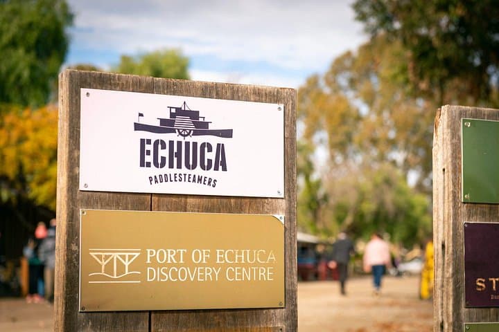 Murray River Paddle Steamer Cruise: Echuca Wildlife, Silo Art & Pink Cliffs Private Day Tour photo 2