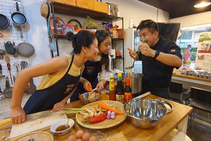Singapore Market-to-Table Culinary Experience: Wet Market Tour & Hands-On Cooking photo 1