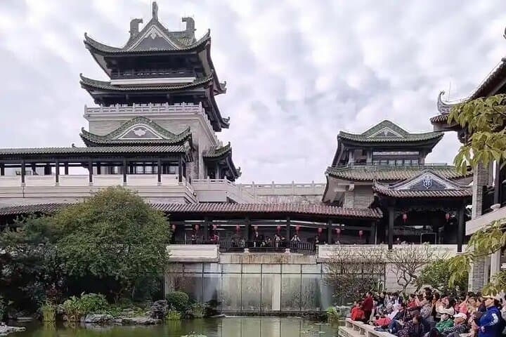 Private Guangzhou Local Guide — Full-Day Personalized Tours of Shamian, Lychee Bay & Huacheng photo 6