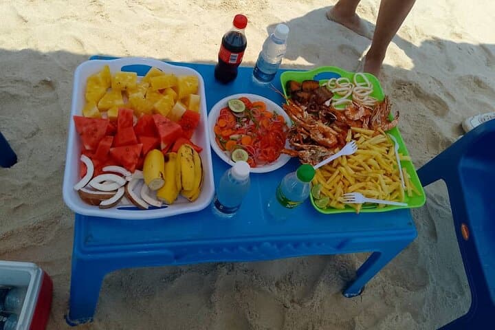 Nyange Sandbank Full-Day Private Tour with Lunch — Zanzibar Sandbank Escape photo 4