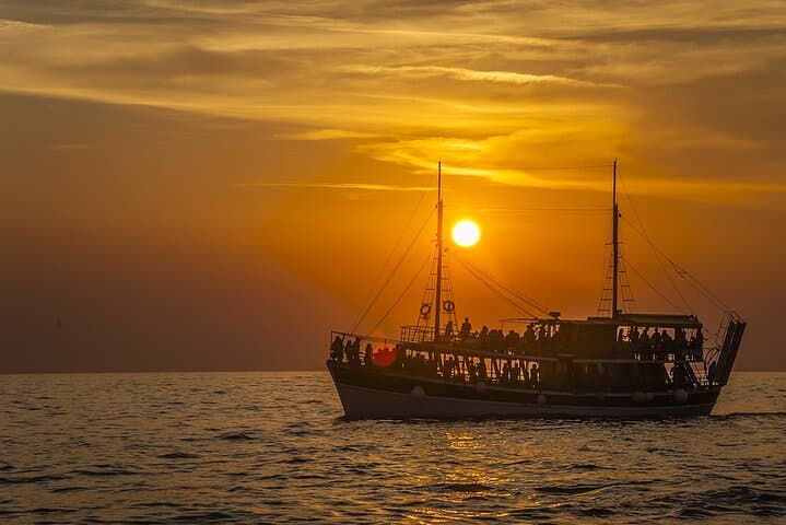 Alanya Pirate Sunset Cruise & Foam Party — All-Inclusive Mediterranean Evening photo 5
