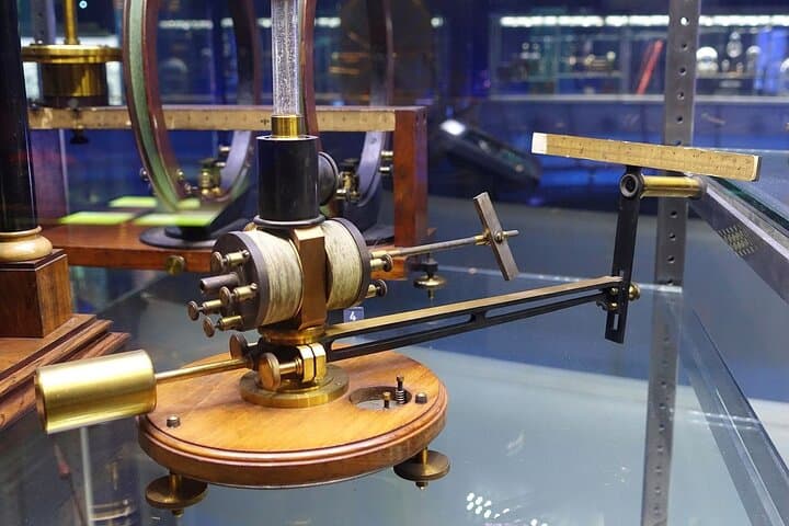 Inside the Museum of Science and Industry: Self-Guided Audio Tour & Timed Entry photo 3