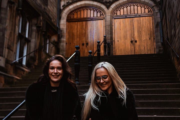 Edinburgh Royal Mile Private Photography Session: Timeless City Portraits