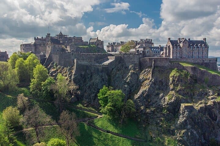 Edinburgh Airport Private Transfers — Smooth Pickup to City Centre photo 6