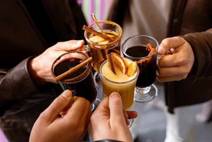 Sip Mulled Wine on a 60‑Minute Danube Cruise in Budapest photo 2