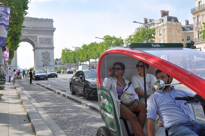 Electric Rickshaw Tour of Paris: Private 3-Hour Eco Sightseeing photo 3
