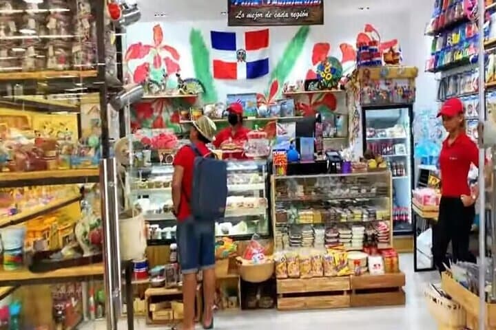 Punta Cana Souvenir Shopping Tour with Transportation