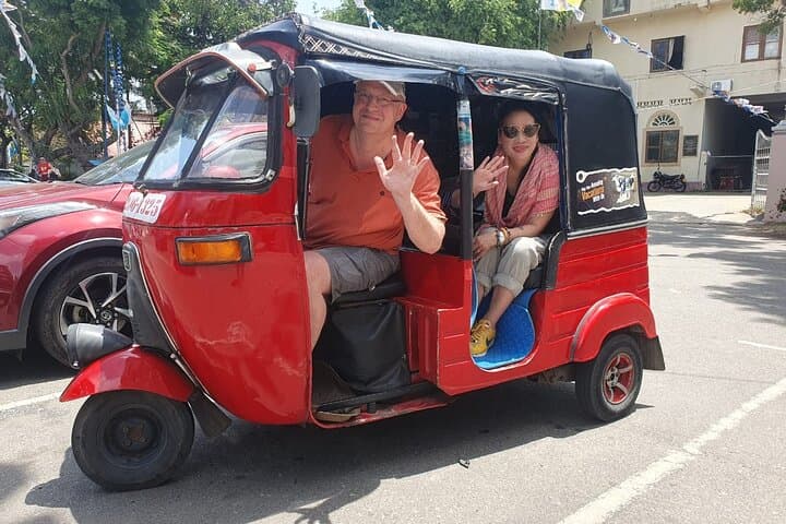 Tuk-Tuk Through Negombo: Half-Day Village, Fish Market & Lagoon Experience photo 3