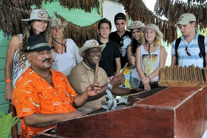 Punta Cana Cigar Tour: Dominican Cigars, Rum & Coffee Tasting with Transport