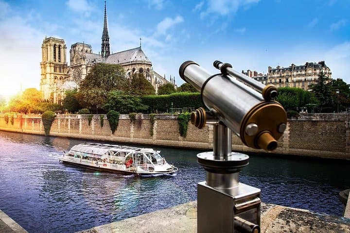 Batobus Seine River Hop-On Hop-Off: Scenic Paris River Cruise Ticket photo 2