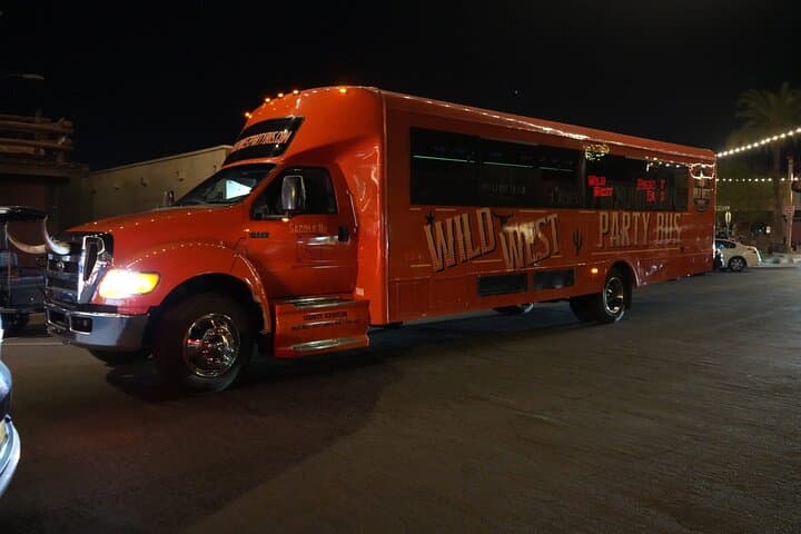 Ride Like an Outlaw: Scottsdale Rolling Saloon Bar Crawl Guide