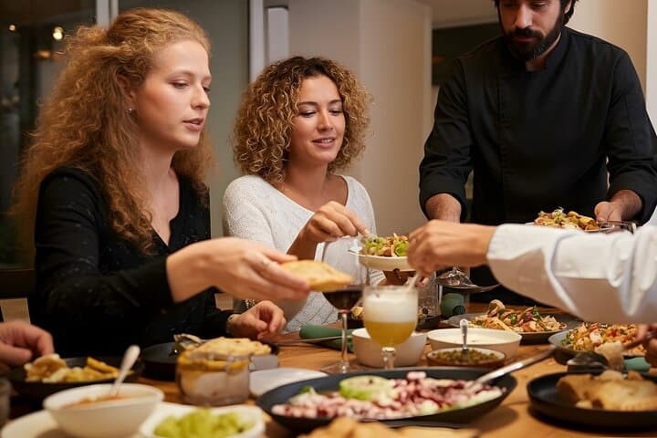 Hands-On Costa Rican Cooking Class in San José — 4-Hour Recipes & Bottomless Drinks photo 5