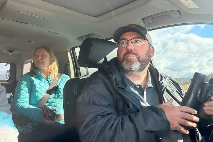 Yellowstone Winter Wolf Safari from Gardiner — Private Wildlife Tour photo 6
