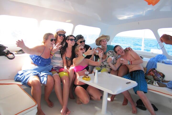 Half-Day Party Boat & Snorkel Adventure in Punta Cana — Catamaran, Open Bar & Natural Pool photo 4