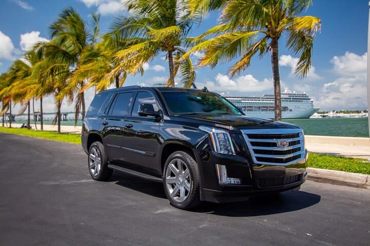 Private 2-Hour St. Thomas Limousine Tour: Mountain Top, Drake's Seat & Magens Bay photo 5