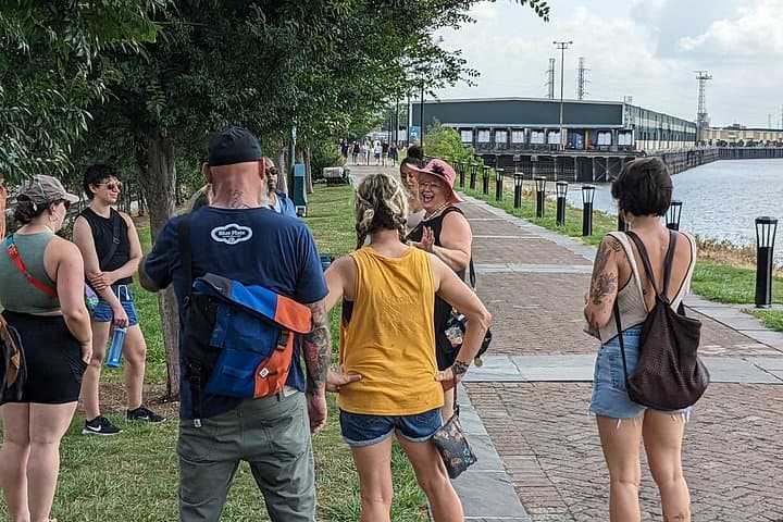 Mississippi Riverfront Walking Tour in New Orleans — Currents of History photo 2
