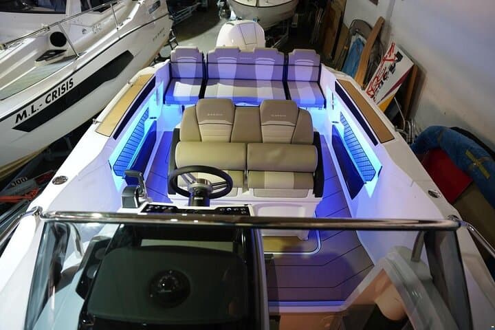 Self-Drive Karnic SL742 Speedboat Rental to Blue Lagoon (Paphos) photo 2