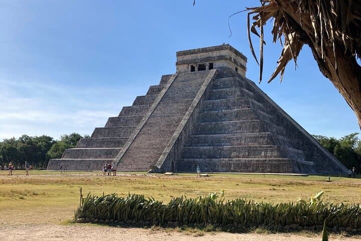 Chichén Itzá & Cenote Swim: Full-Day Mayan Ruins Tour from Valladolid
